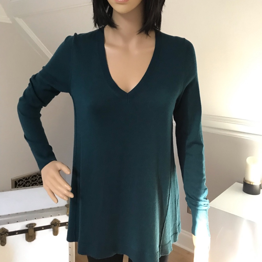 Ann Taylor Green Sweater Tunic. Size XS. EUC